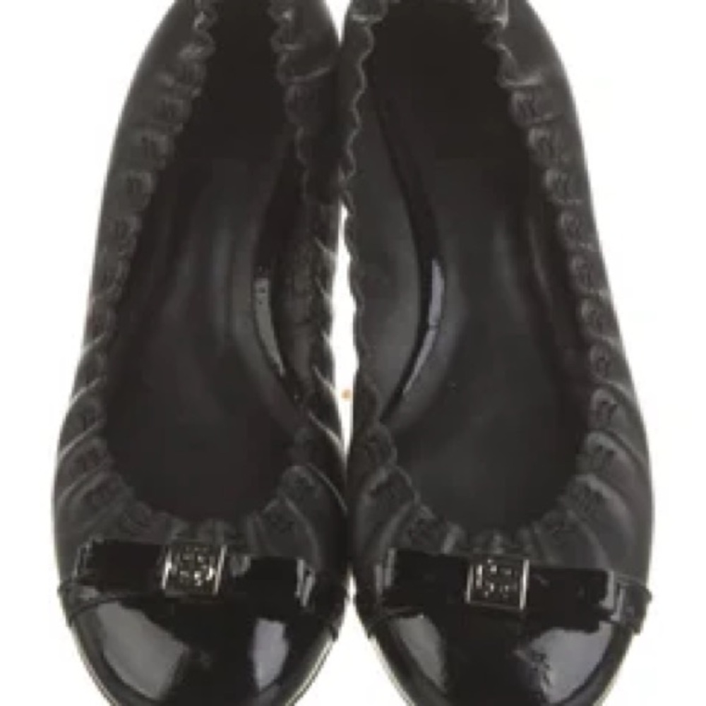 Tory Burch Black Patent Flats with bow - Eddie